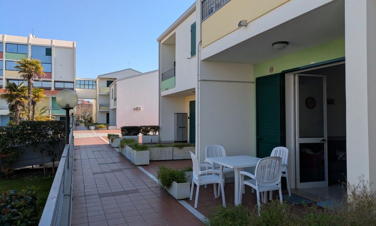 esterno (2)